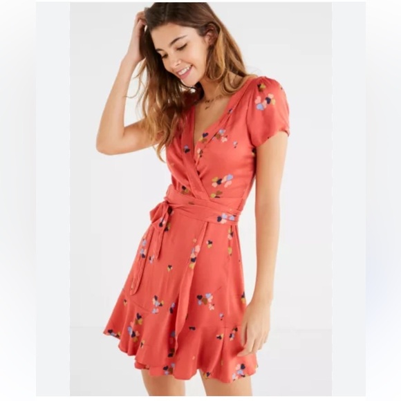 Urban Outfitters Kimchi Blue Mini Wrap Dress large - Picture 1 of 7